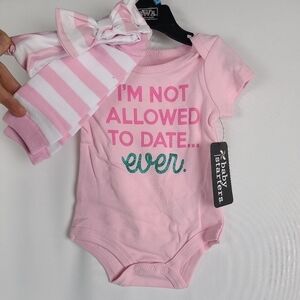 Baby Starter Sz 6m Girl Onesy Says "I'm not allowed to date ever" Socks/Headband